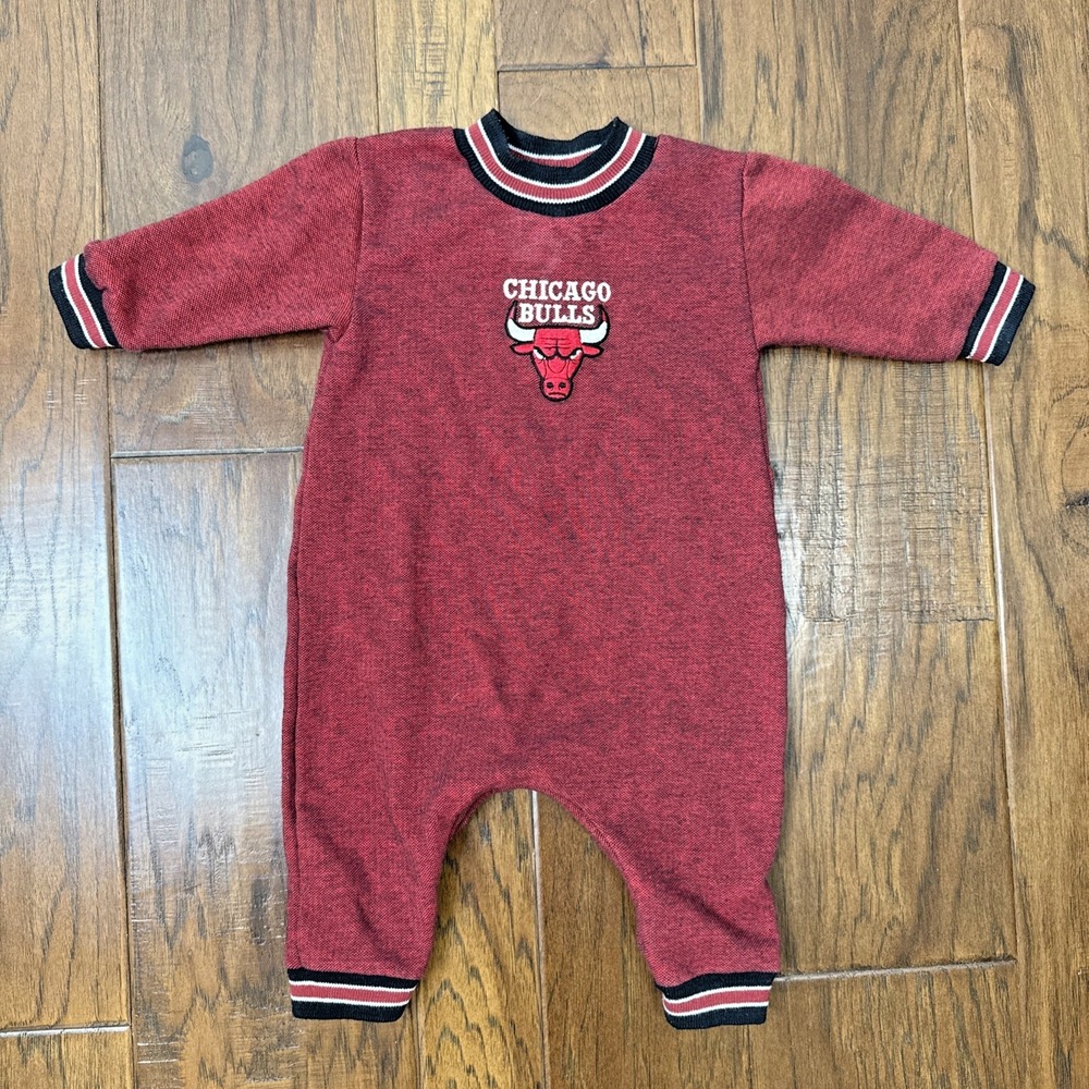 Vintage 90s NBA Chicago Bulls One Piece Romper Baby Embroidered 6/9 Months Retro